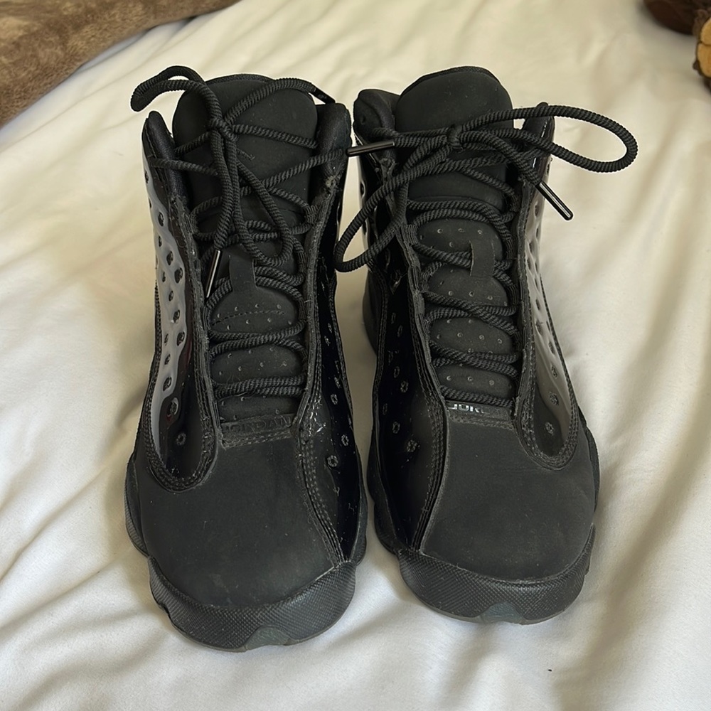 Air Jordan 13 Retro Cap & Gown size 7Y. Like new, only worn a few times.